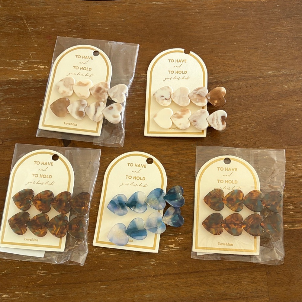 crease free heart hair clip bundle
OG $12 each